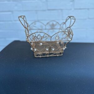 Vintage Gold-tone Twisted Metal Wire Basket w/Faux Pearls and Stars